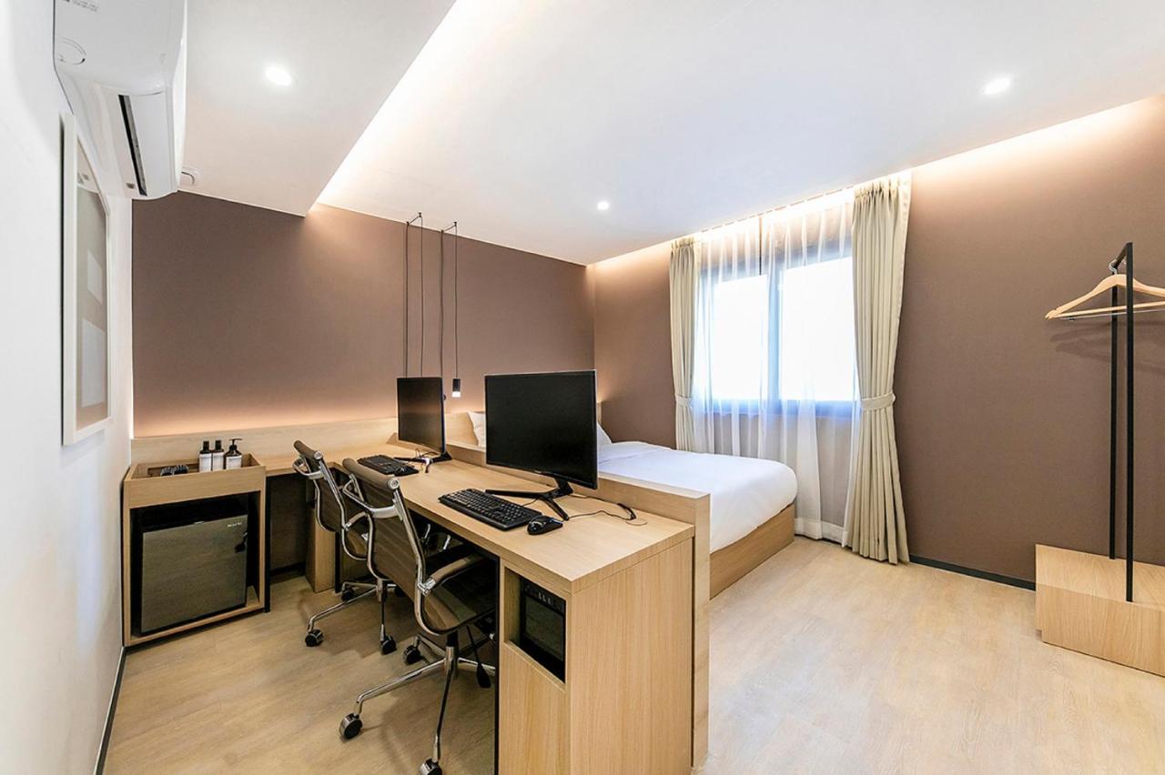 Hotel Yaja Gimhae Εξωτερικό φωτογραφία
